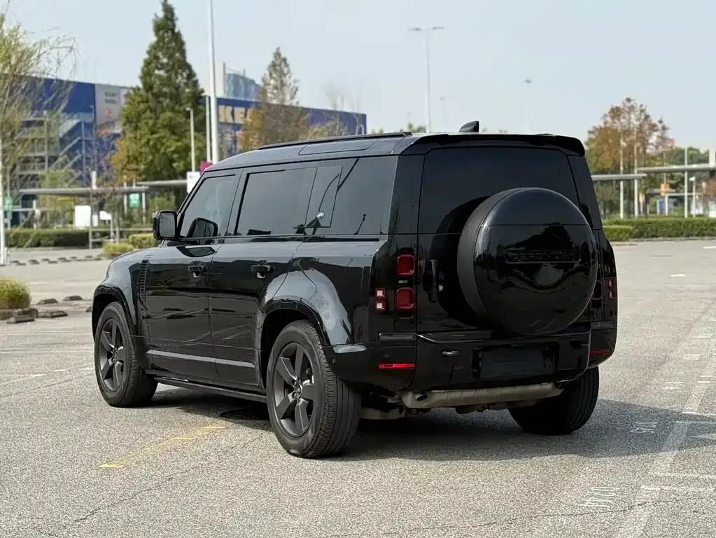 Land Rover Defender — фото 7