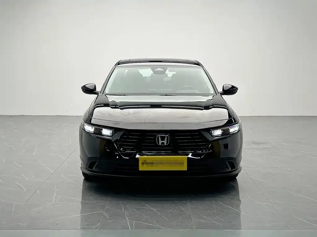 Honda Accord — фото 9