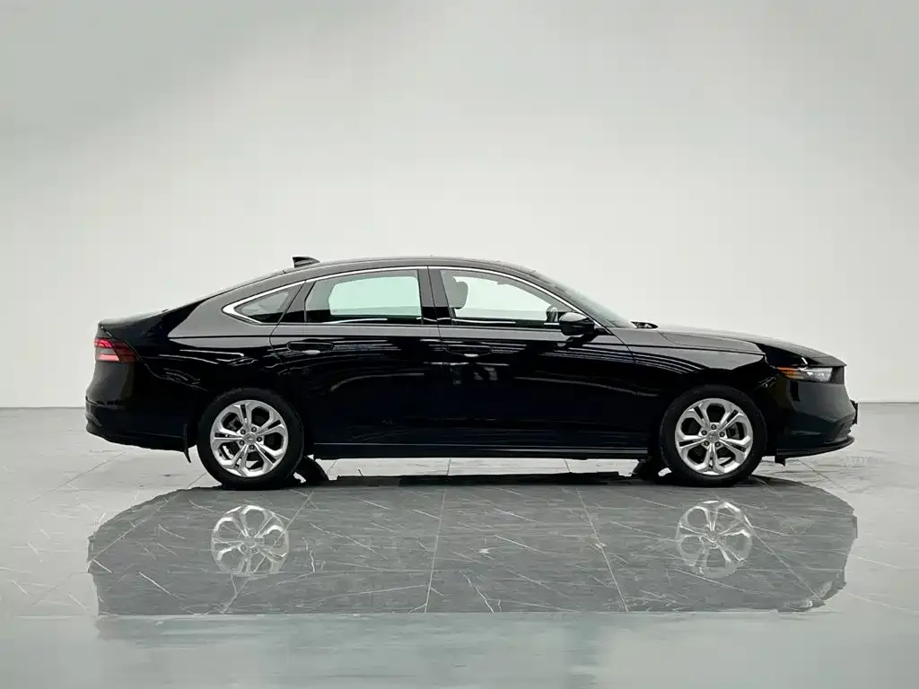 Honda Accord — фото 4