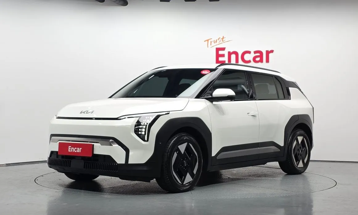 Kia EV3 — фото 1