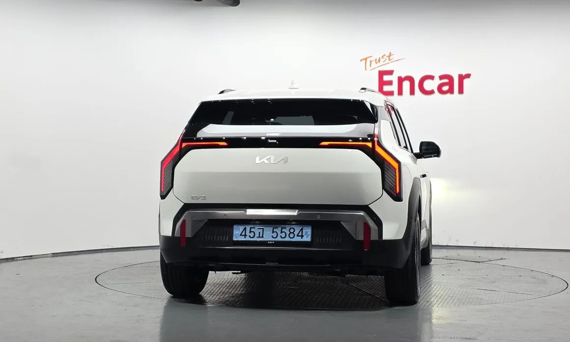Kia EV3 — фото 3