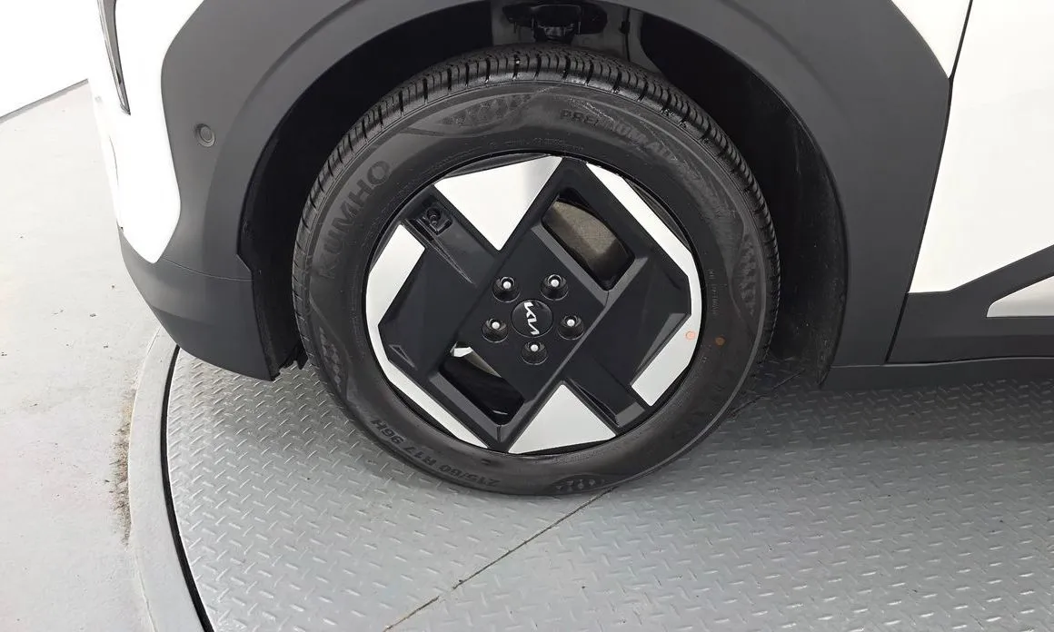 Kia EV3 — фото 9