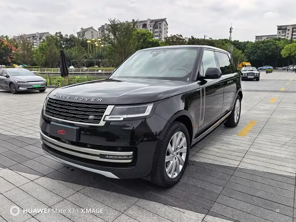 Land Rover Range Rover — фото 1