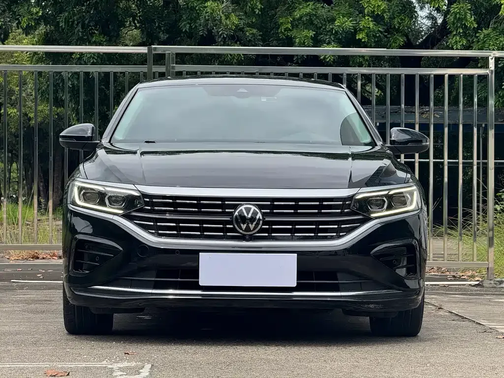 Volkswagen Passat — фото 9