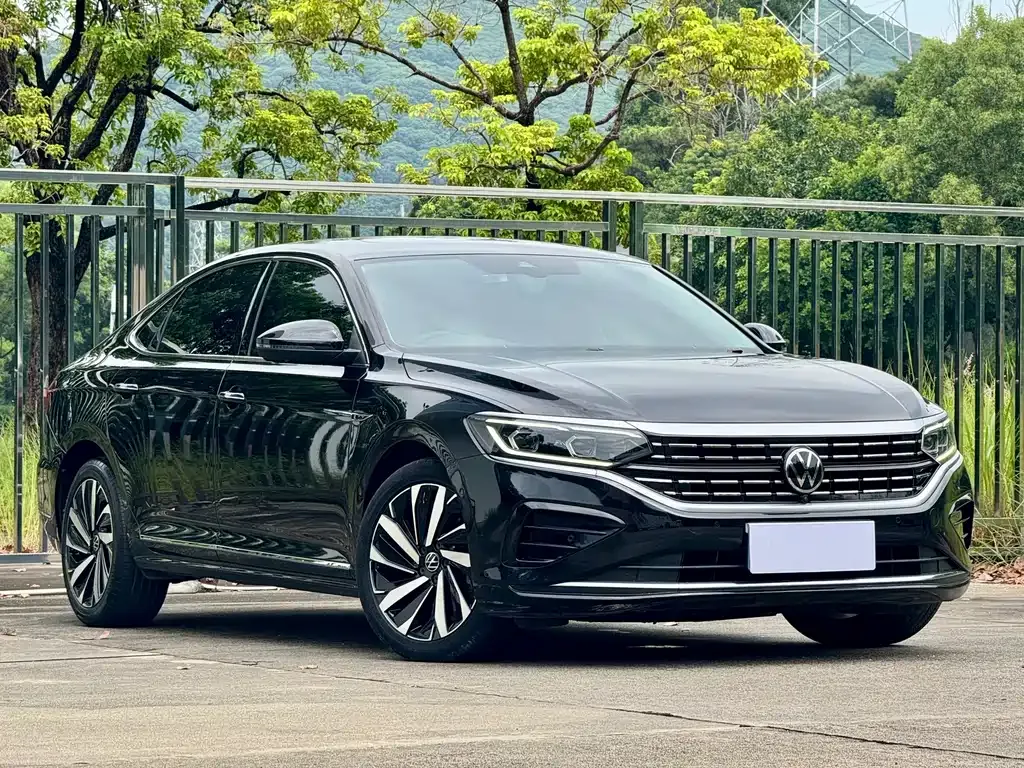 Volkswagen Passat — фото 6