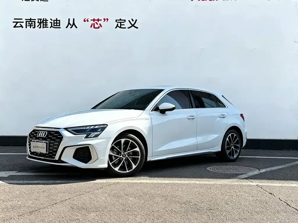 Audi A3 — фото 1