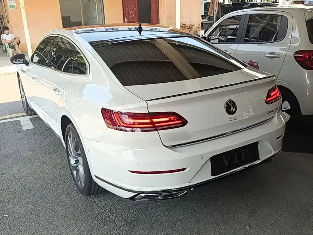 Volkswagen CC — фото 10