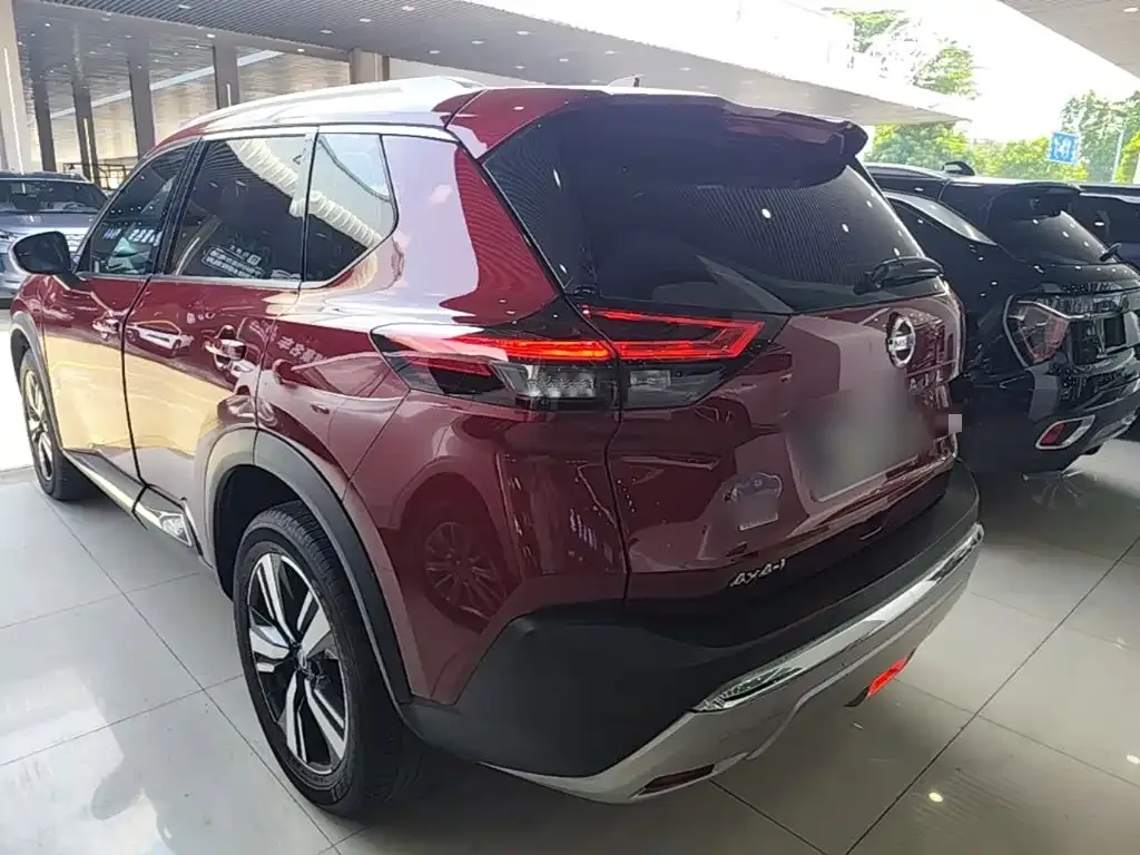 Nissan X-Trail — фото 10