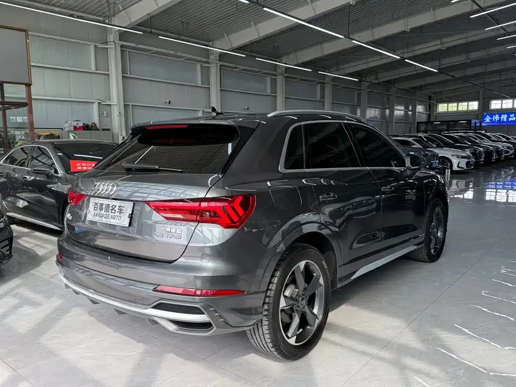 Audi Q3 — фото 4