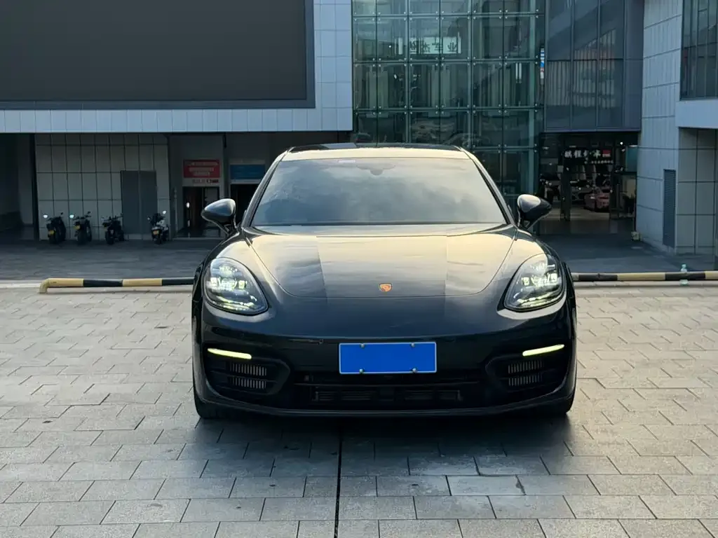 Porsche Panamera — фото 9