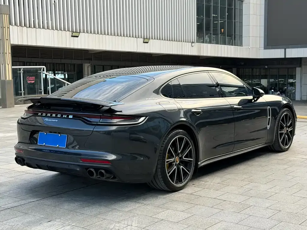 Porsche Panamera — фото 10