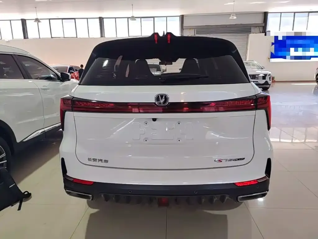 Changan CS75 PLUS — фото 4