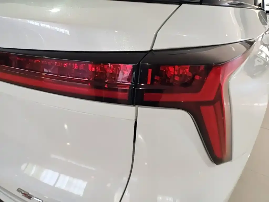 Changan CS75 PLUS — фото 3