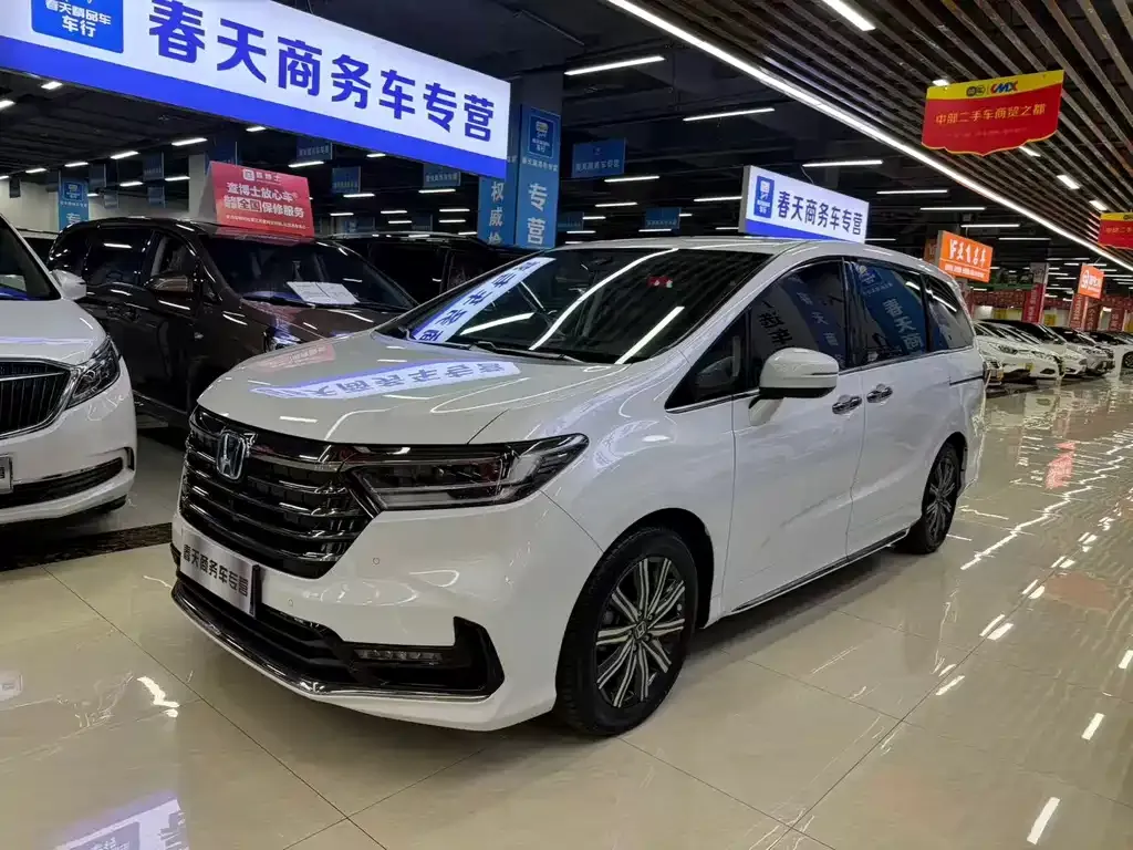 Honda Odyssey — фото 1