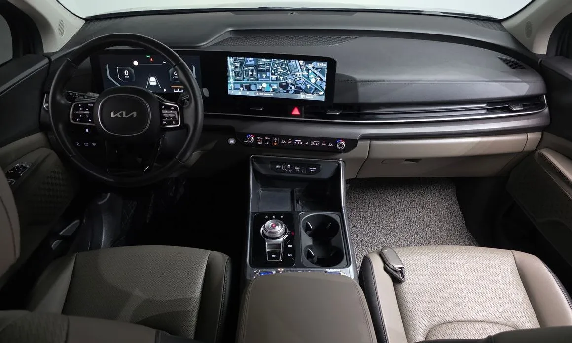 Kia Carnival — фото 9