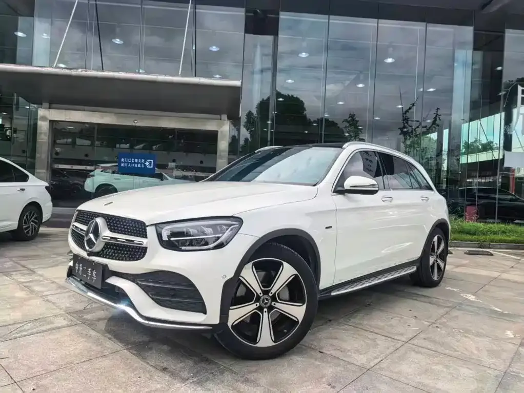 Mercedes-Benz GLC — фото 1