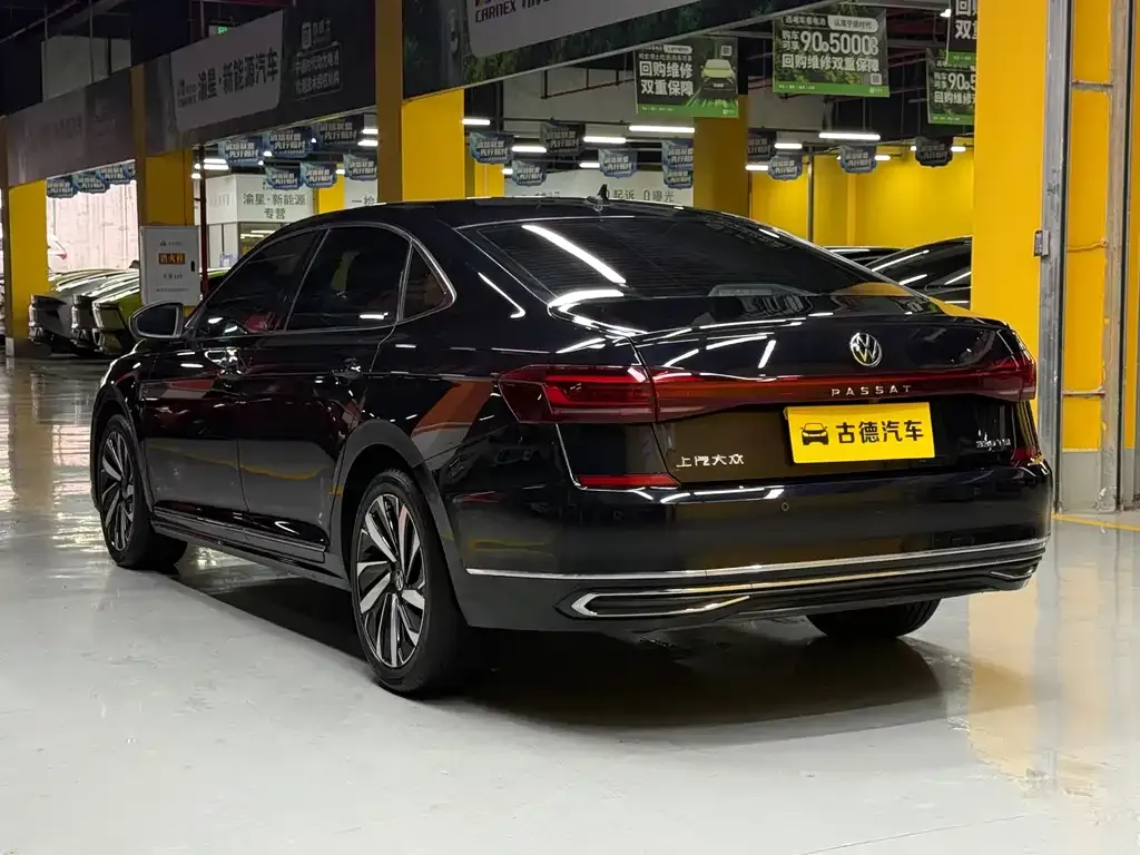 Volkswagen Passat — фото 8