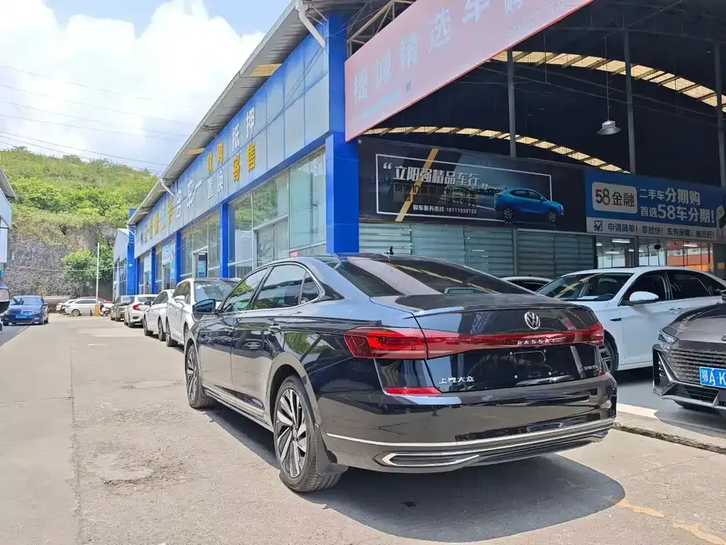 Volkswagen Passat — фото 7