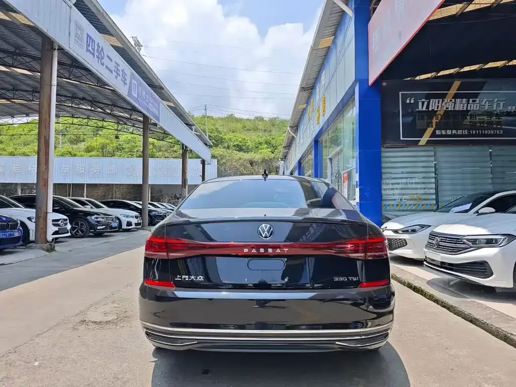 Volkswagen Passat — фото 5