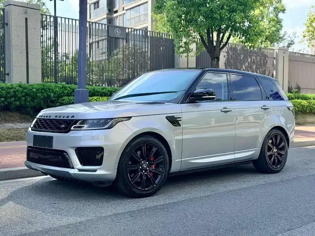 Land Rover Sport — фото 1