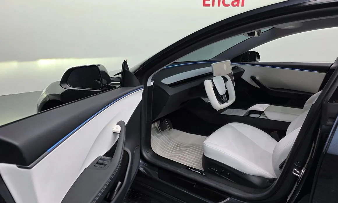 Tesla Model 3 — фото 4