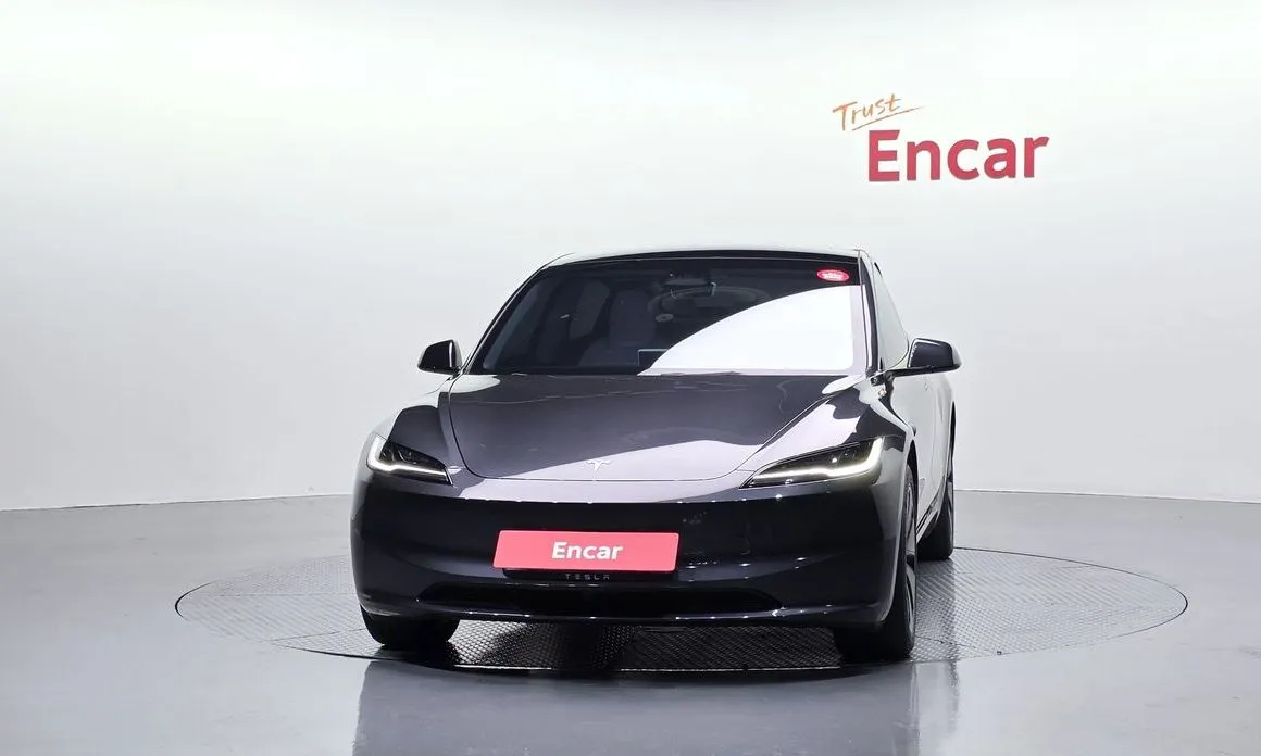 Tesla Model 3 — фото 3