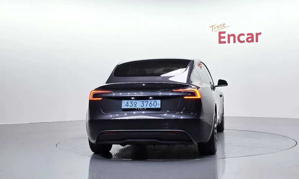 Tesla Model 3 — фото 5