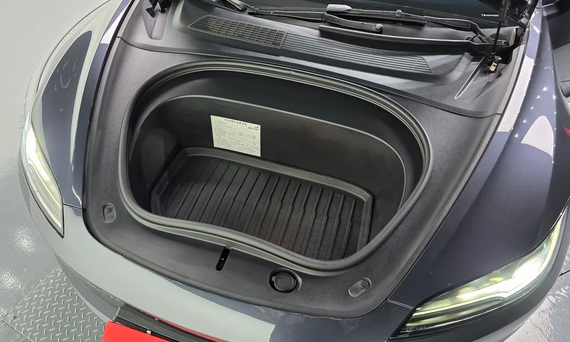 Tesla Model 3 — фото 10