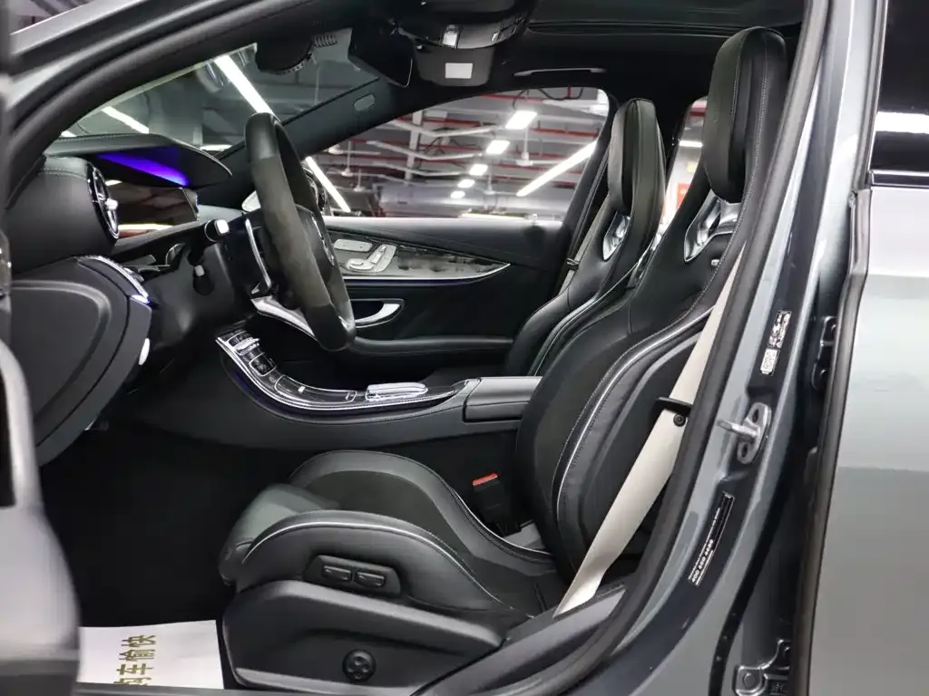 Mercedes-Benz E-Class AMG — фото 10