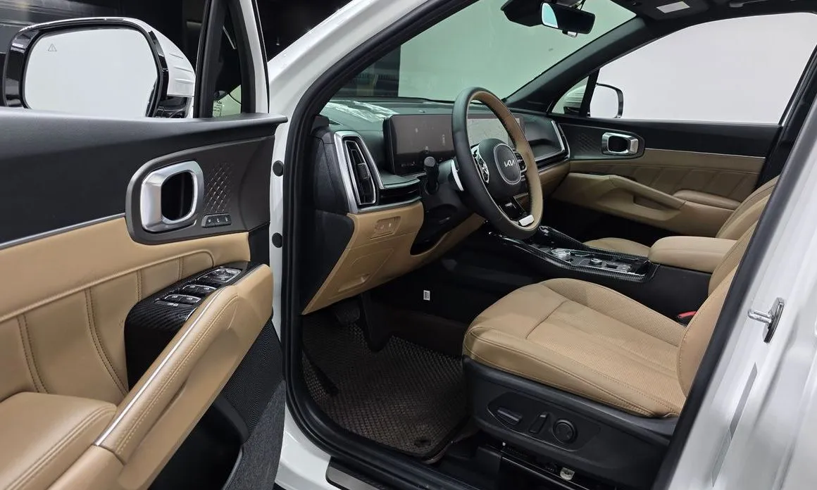 Kia Sorento — фото 7