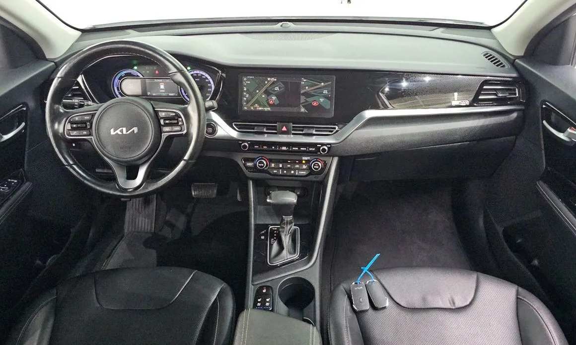 Kia Niro — фото 10