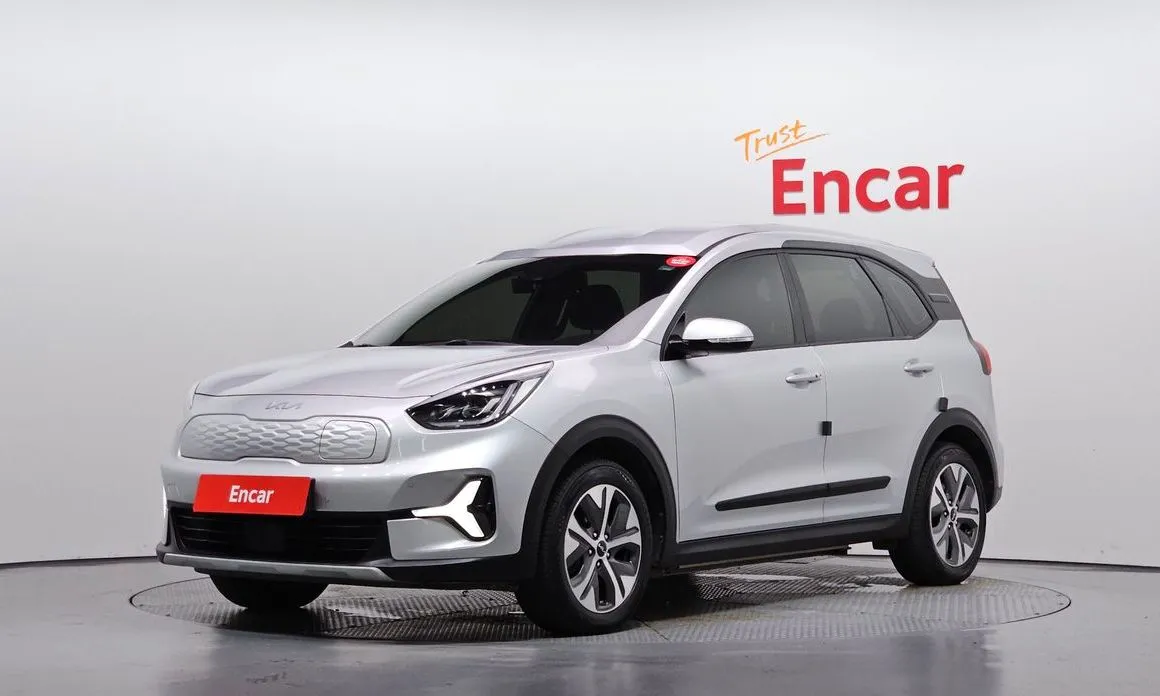 Kia Niro — фото 1