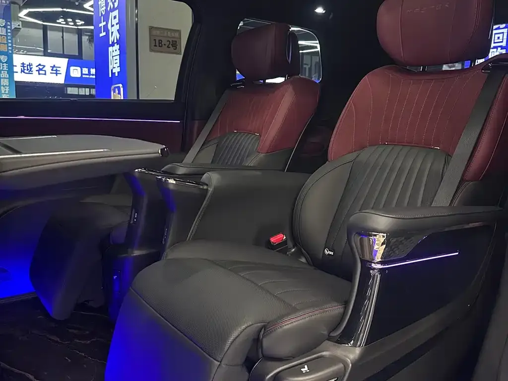 GAC Motor Trumpchi M8 — фото 3