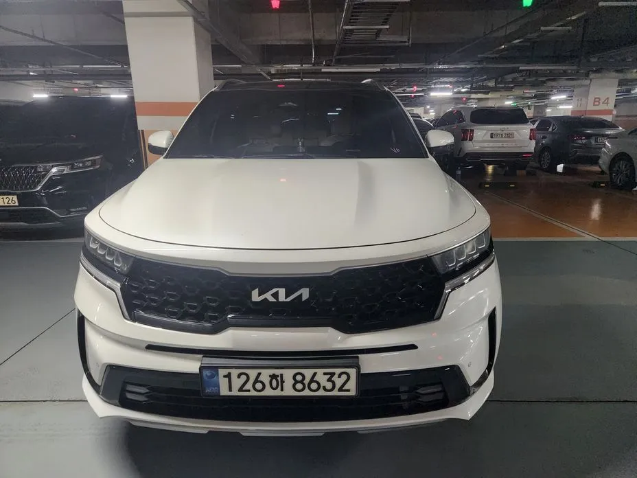 Kia Sorento — фото 6