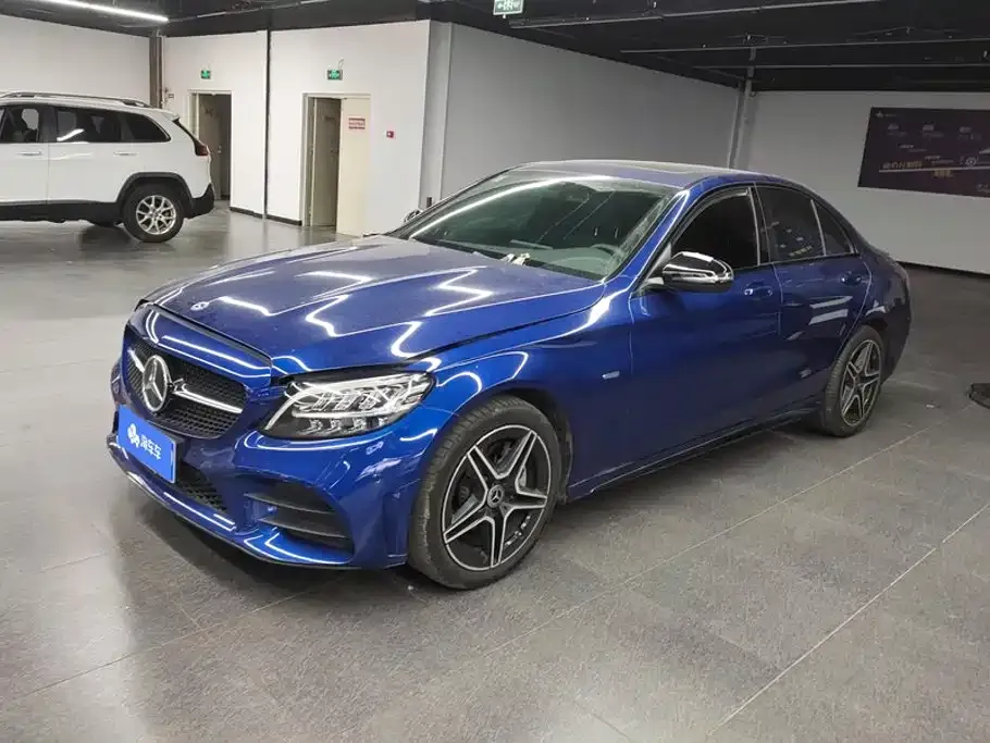 Mercedes-Benz C-Class — фото 1