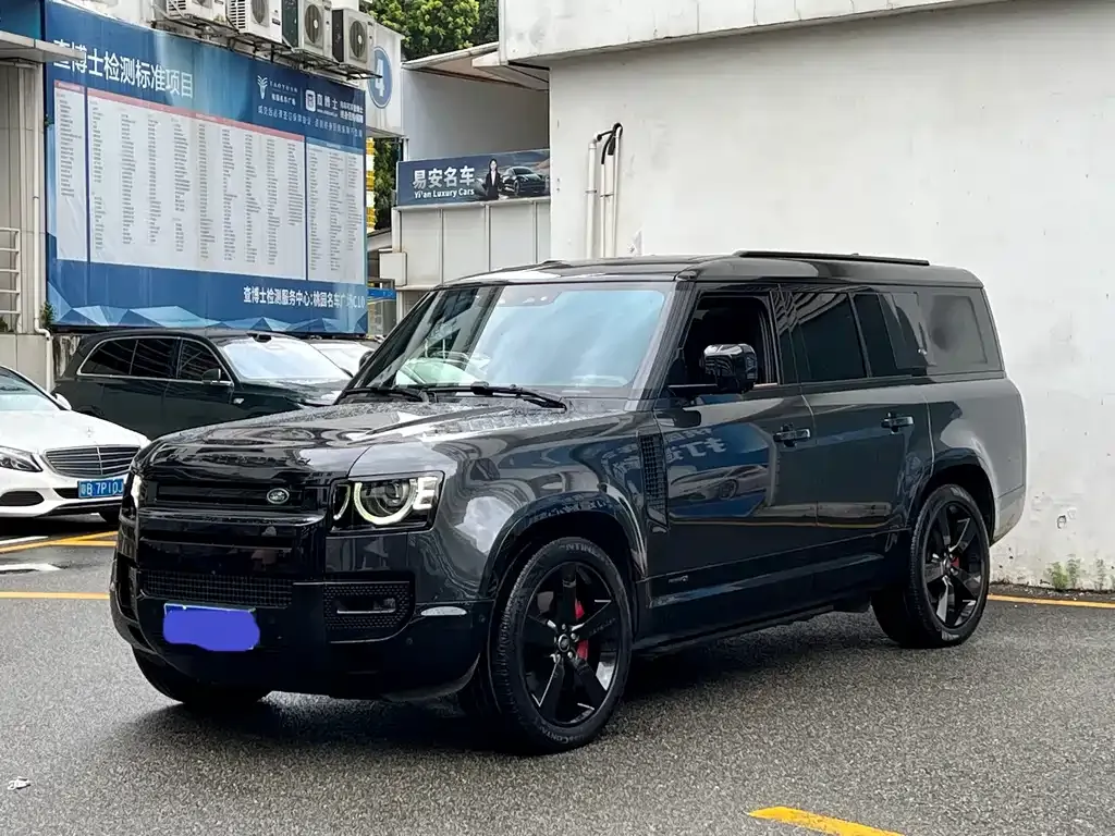 Land Rover Defender — фото 1