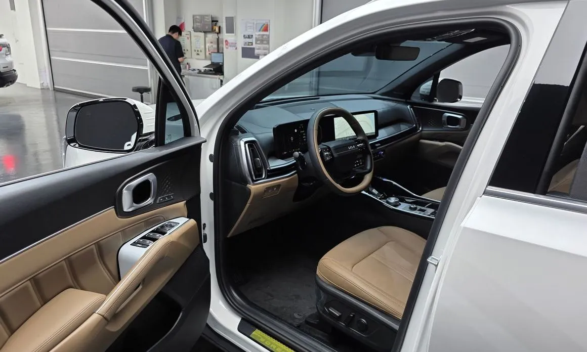 Kia Sorento — фото 8
