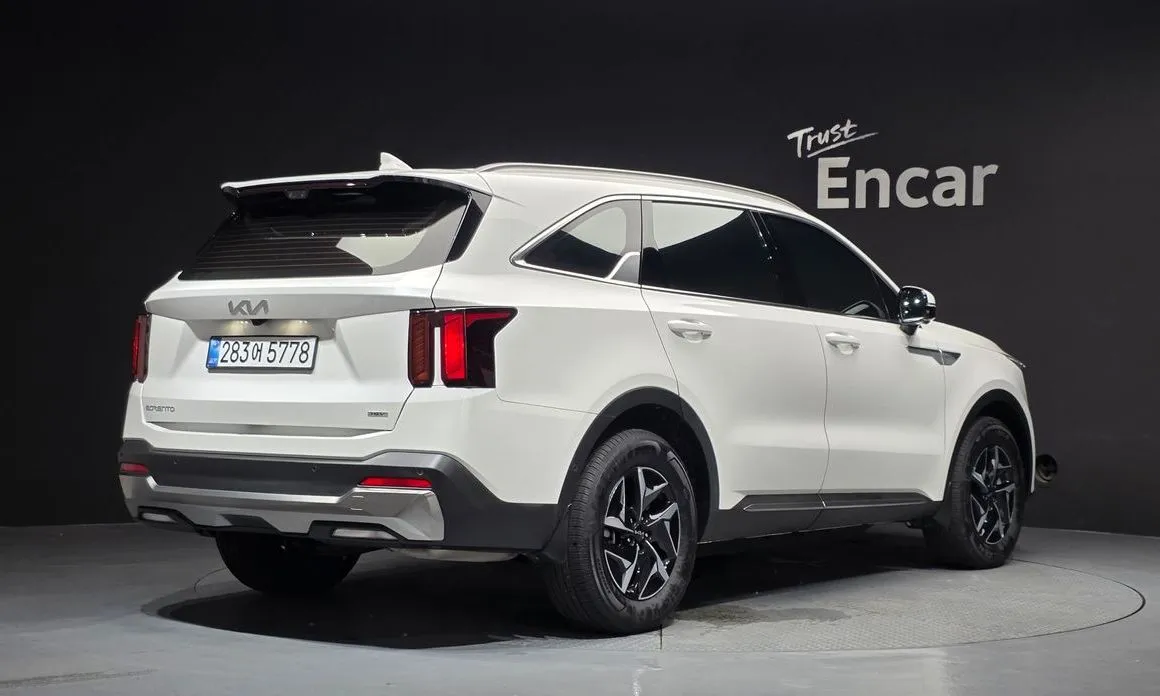 Kia Sorento — фото 5