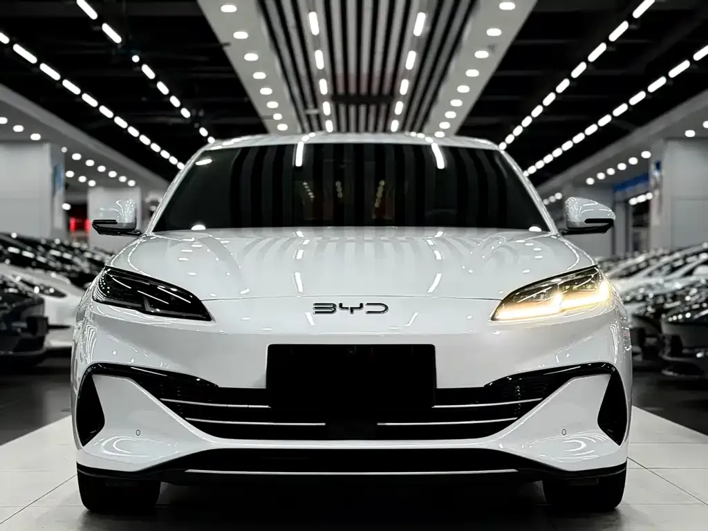 BYD Seal 06 — фото 10