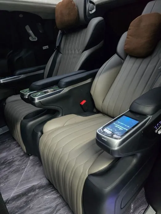 Kia Carnival — фото 10