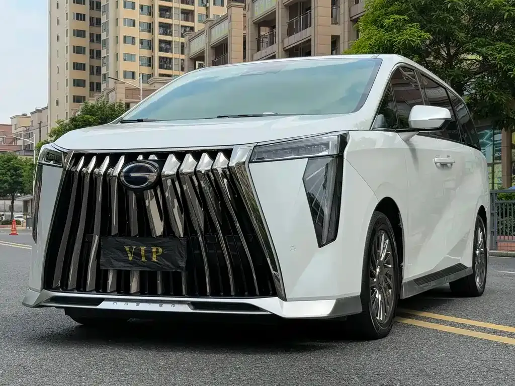 GAC Motor Trumpchi M8 — фото 1