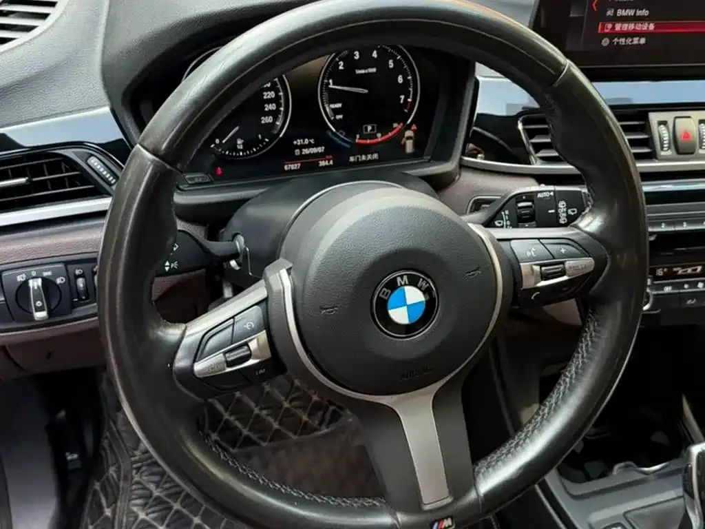 BMW X1 — фото 2