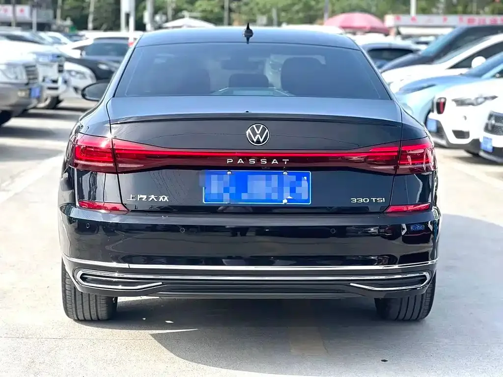 Volkswagen Passat — фото 2