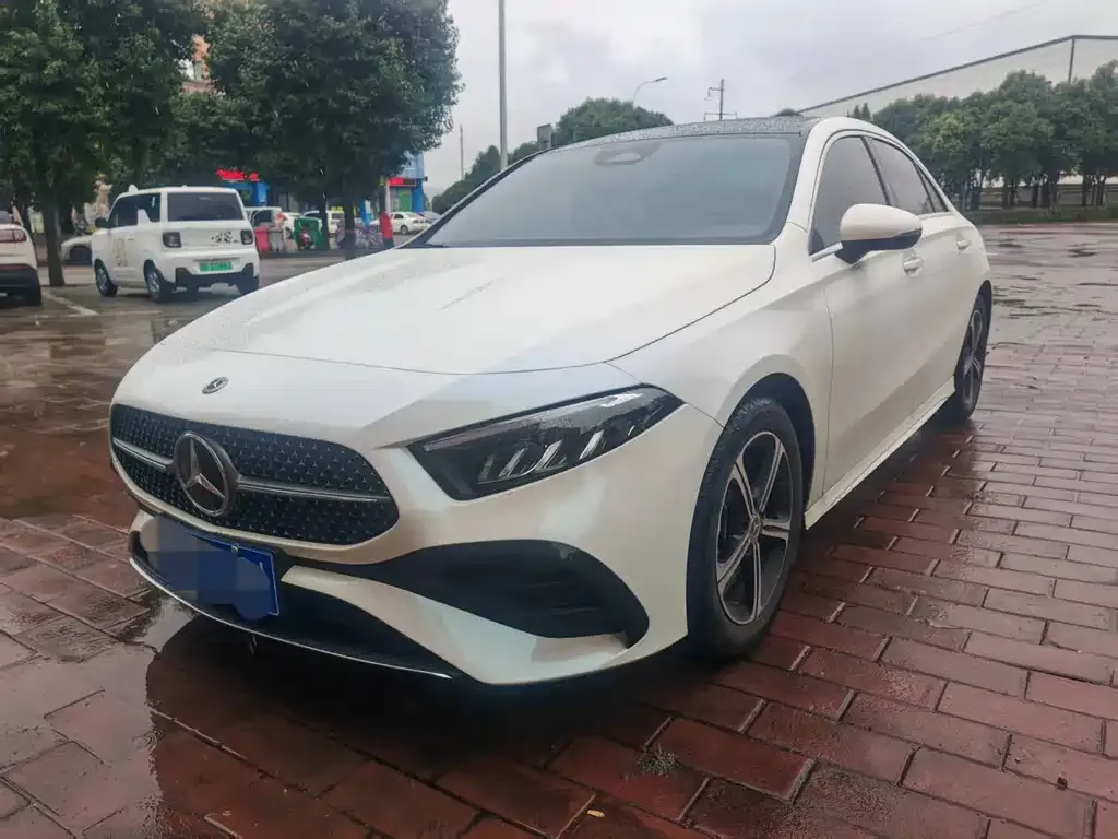 Mercedes-Benz A-Class — фото 1