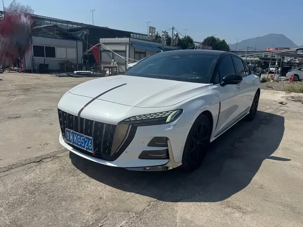 Hongqi H6 — фото 1