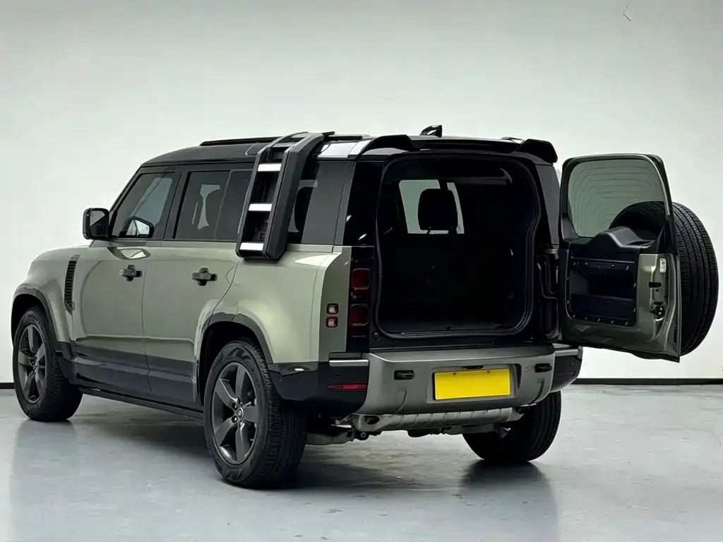 Land Rover Defender — фото 9