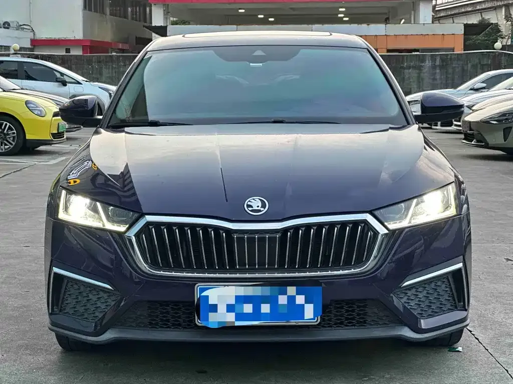 Skoda Octavia — фото 5