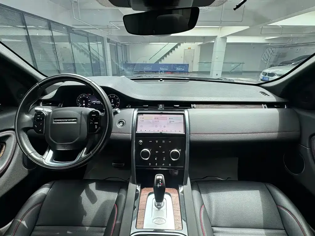 Land Rover Discovery Sport — фото 9