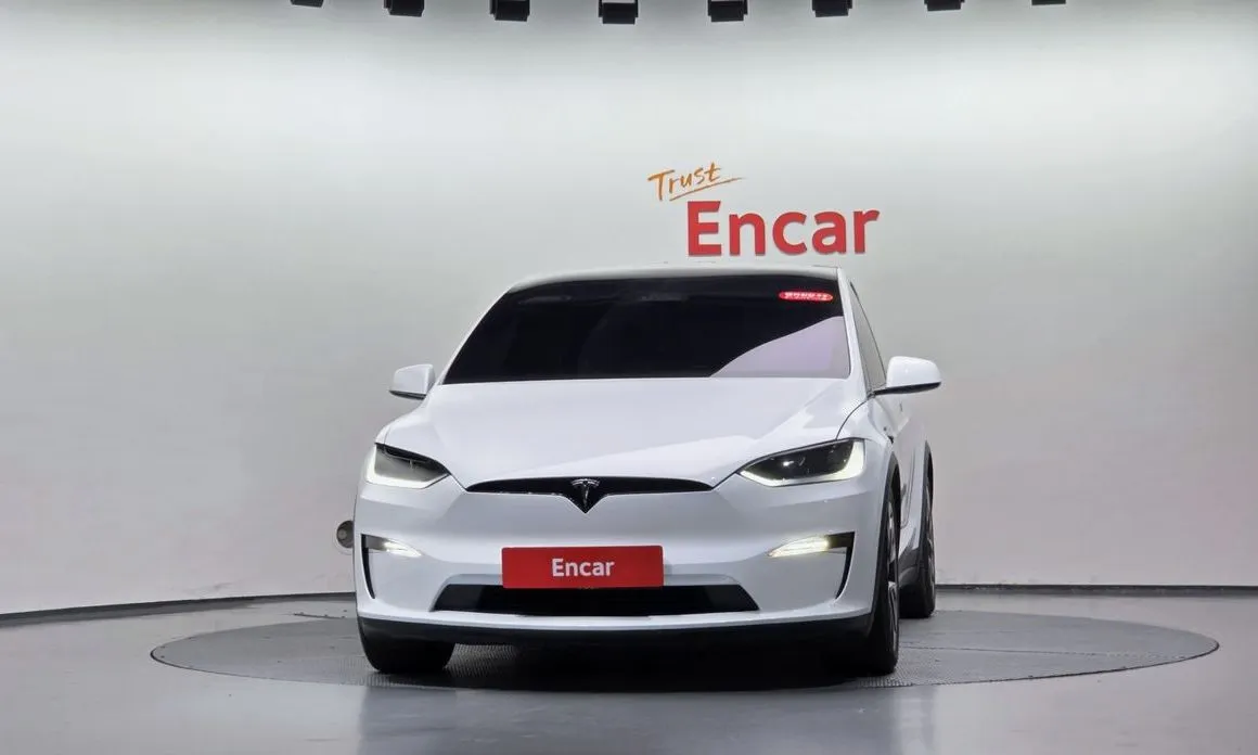 Tesla Model X — фото 4