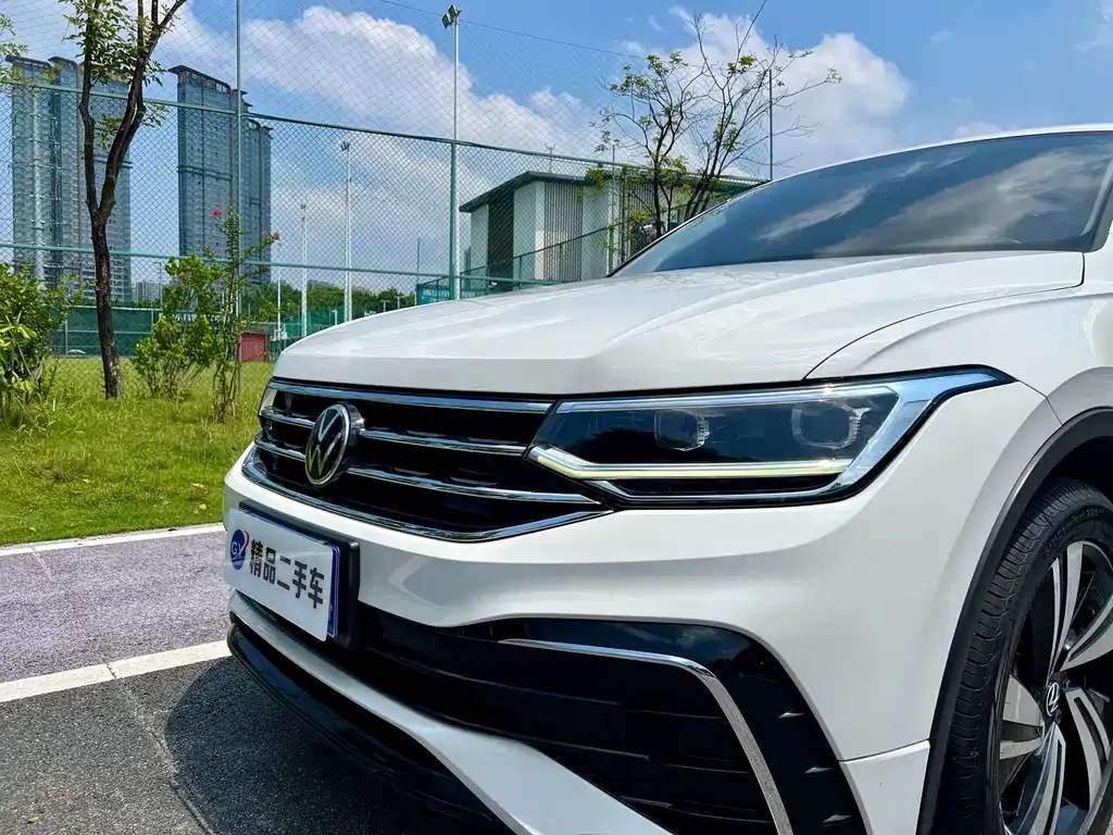 Volkswagen Tiguan X — фото 8